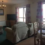 37 Atlantic Point, Ground Floor, Sea View Apartment Sleeps 6