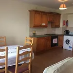 37 Atlantic Point, Ground Floor, Sea View Apartment Sleeps 6