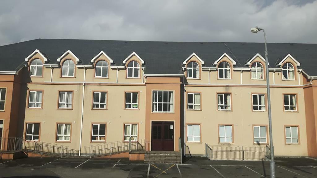 37 Atlantic Point, Ground Floor, Sea View Sleeps 6 * Bundoran